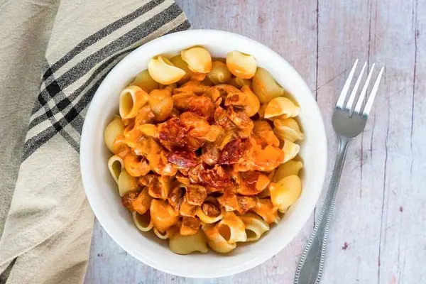 Pâtes au chorizo, tomates cerises et crème au Moulinex Companion